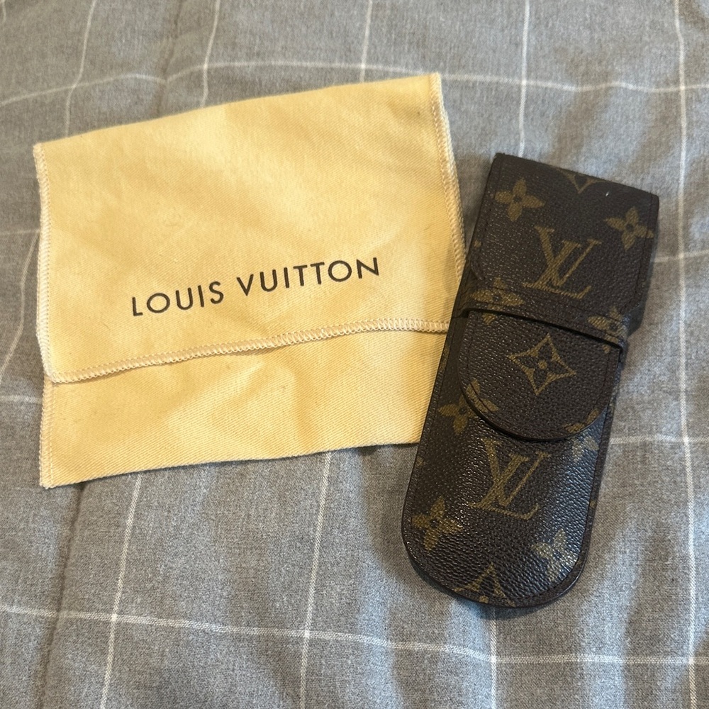 Authentic Louis Vuitton Monogram Pen Case